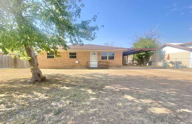 Great 2 bed 1 bath in Wolfforth now available. photos photos