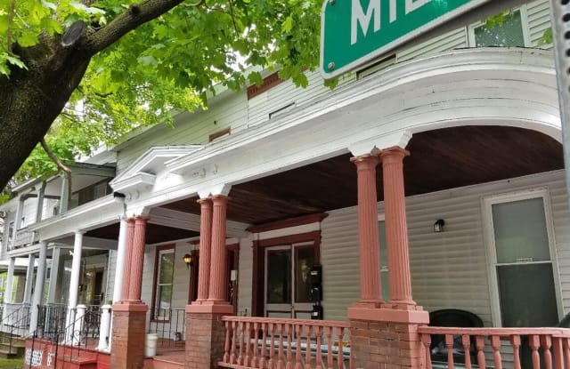 178 Milton Avenue - 178 Milton Avenue, Ballston Spa, NY 12020