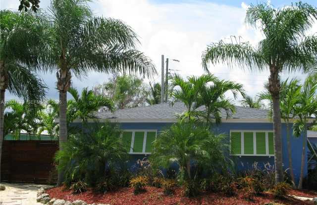 13767 Oleander Ave photos photos