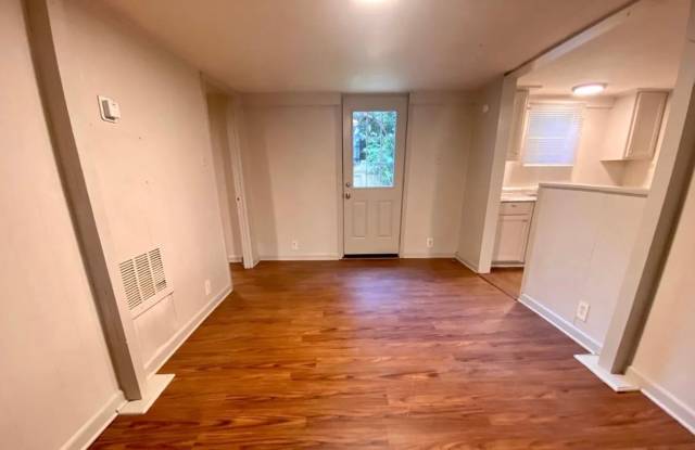 FOR RENT in LAFAYETTE! Gallery 4