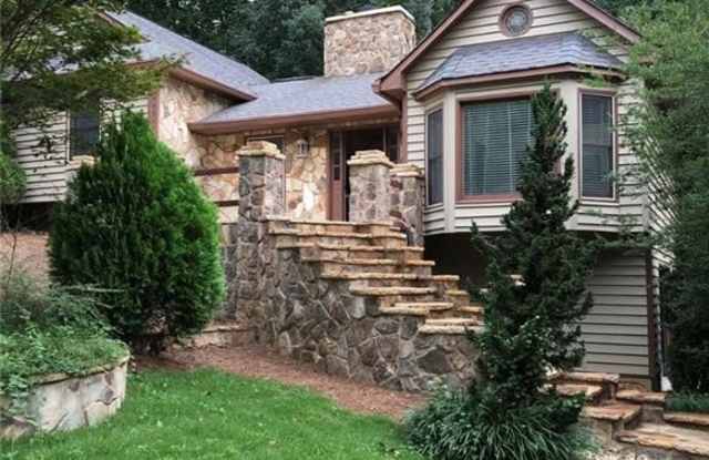 2189 Chartwell Drive Gallery 4