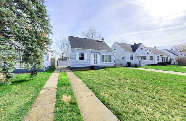 3 Bed - 2 Bath Cape Cod for Rent in Maple Heights! photos photos