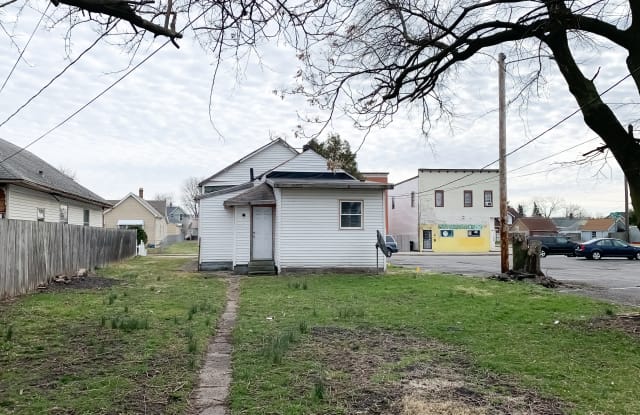 445 S Carlisle St - 445 South Carlisle Street, South Bend, IN 46619