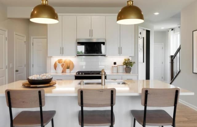 Sparkling 3bed 3bath in Eagan! Gallery 4