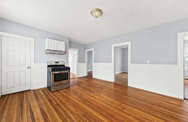 117 Burnside Avenue Gallery 2