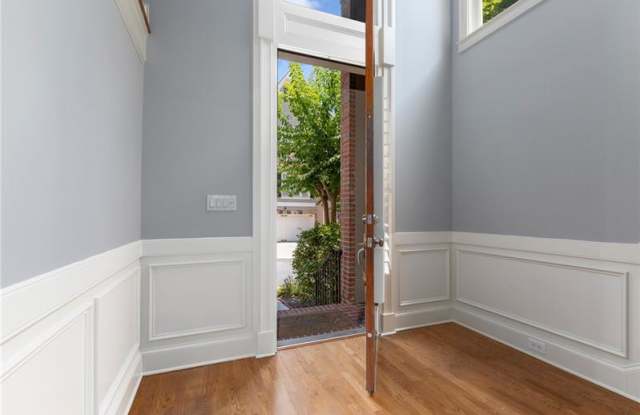 1936 Saxon Valley Circle NE Gallery 2