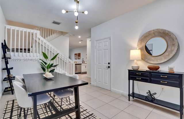 25341 SW 115th Ct Gallery 1