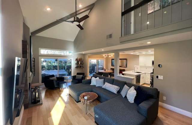 7911 Woodlake Drive Gallery 4