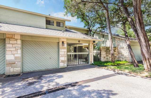 4404 Travis Country Circle #C3 78735 | 2 Bed 2 1/2 Bath 1 Car garage $2500 photos photos