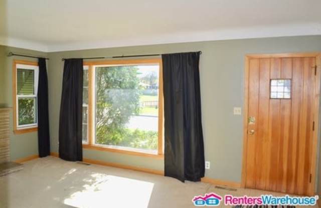 4526 Adair Avenue N Gallery 3