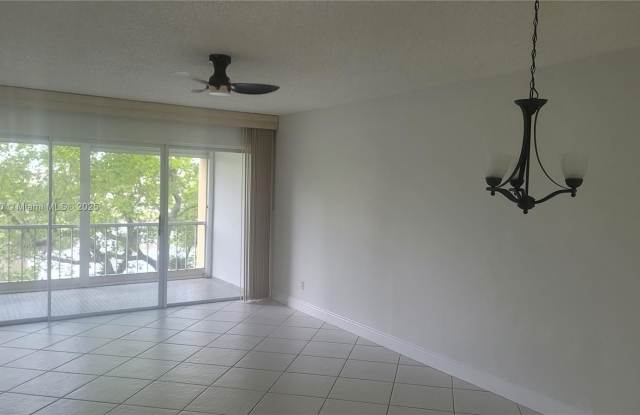 6091 NW 61 AVENUE photos photos