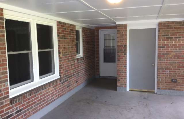 203 Sunset Drive Gallery 4