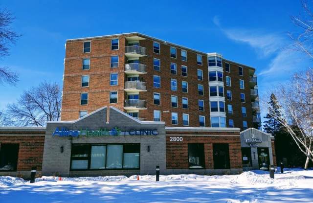 1425 W 28th Street - 1425 West 28th Street, Minneapolis, MN 55408