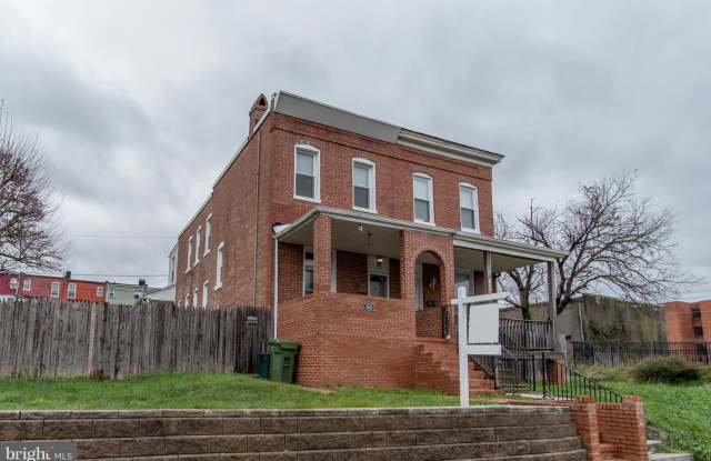 1910 BREITWERT AVENUE Gallery 3