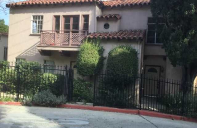 2232 N Gower St - 2232 N Gower St, Los Angeles, CA 90068
