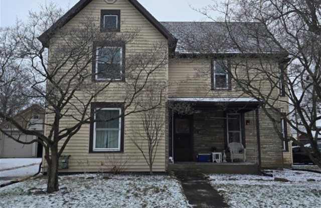 122 4th Street NE photos photos