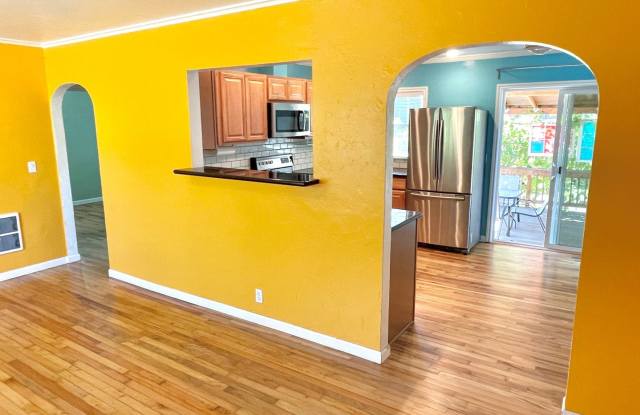 12542 SE Tibbetts St. Gallery 3