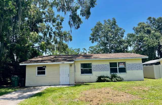 Tons of Living Space in this 3BR/1BA Zephyrhills Block Home with Large Yard! photos photos