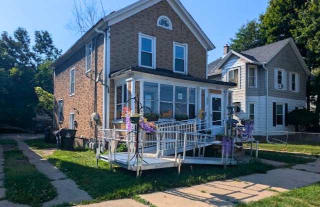 1644 Charles Street - UPPER photos photos