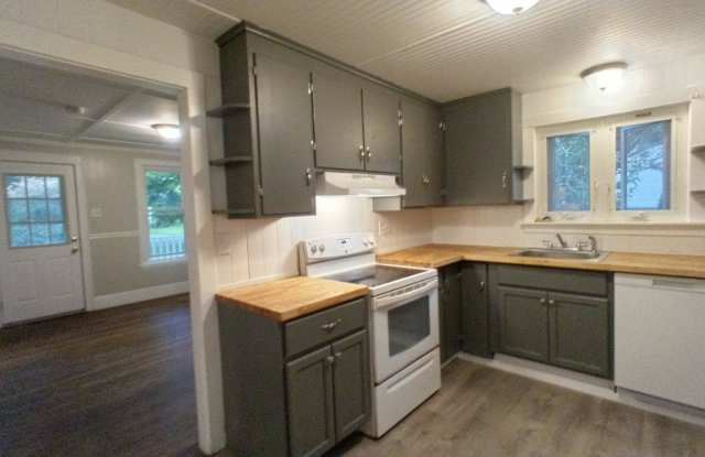 Lovely 4 Bedroom Liverpool Home photos photos