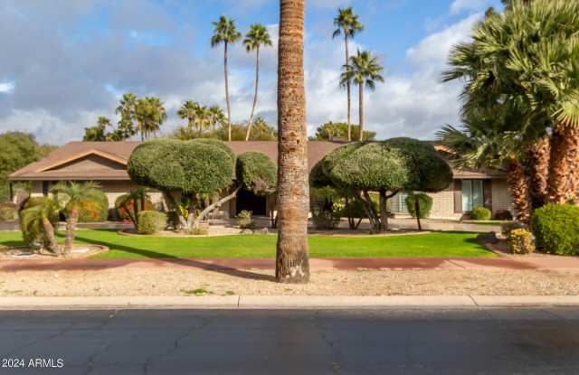 430 E BIRD Lane - 430 East Bird Lane, Litchfield Park, AZ 85340