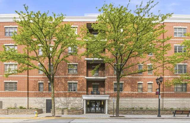 200 N Addison Avenue photos photos