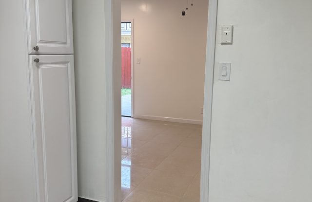 6570 Orange Ave photos photos