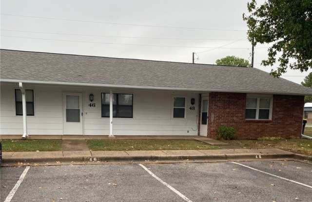 800 N 17th Place Gallery 1