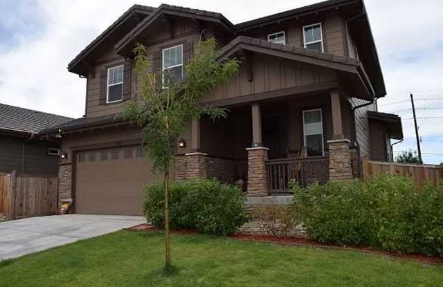 Spacious 3 Bedroom 2.5 Bathroom Home in Meridian Village photos photos