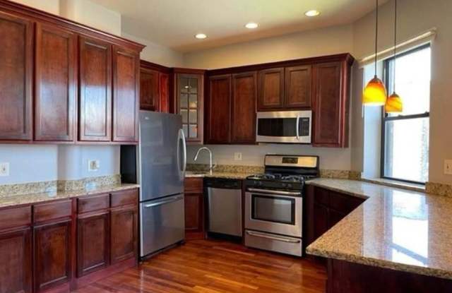 1519 E Marquette Road photos photos
