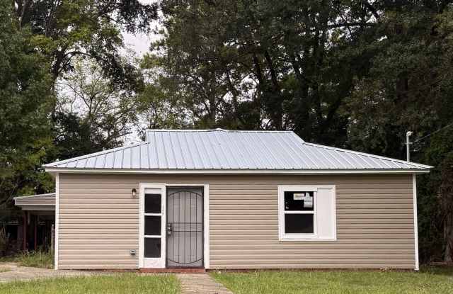 109 Houston Drive Gallery 1