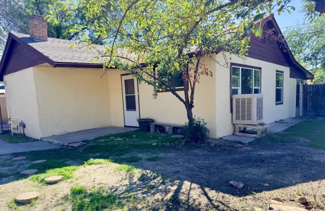 333 1/2 Epps Drive Gallery 1