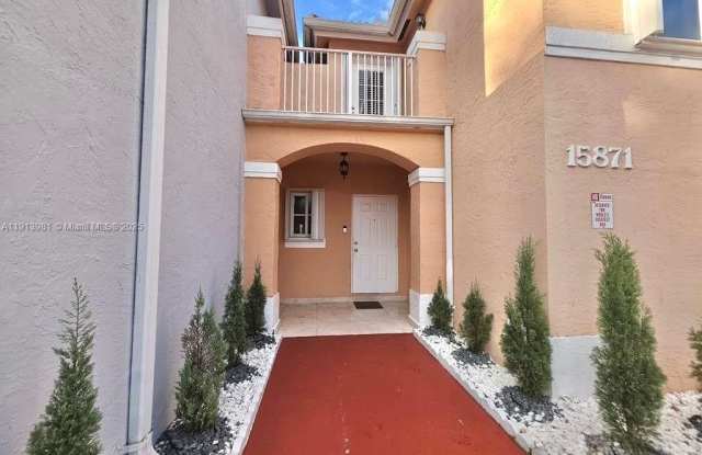 15871 SW 86th Ter - 15871 Southwest 86th Terrace, Miami-Dade County, FL 33193