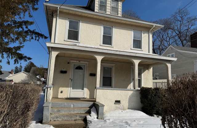 61 Nassau Avenue unit: 2 photos photos