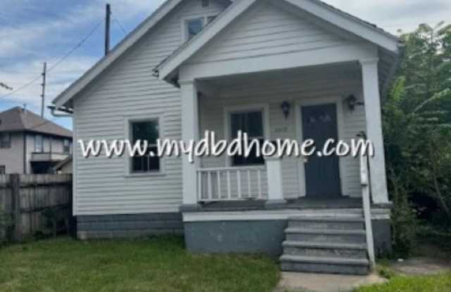 2917 Monroe St photos photos