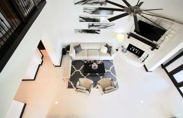 6306 Chimney Peak Gallery 3