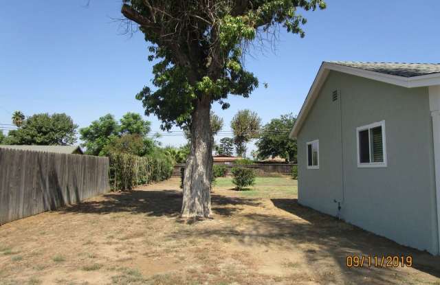 15911 Meadowside St. Gallery 2