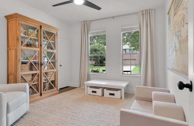 305 Fisherman Trail Gallery 3