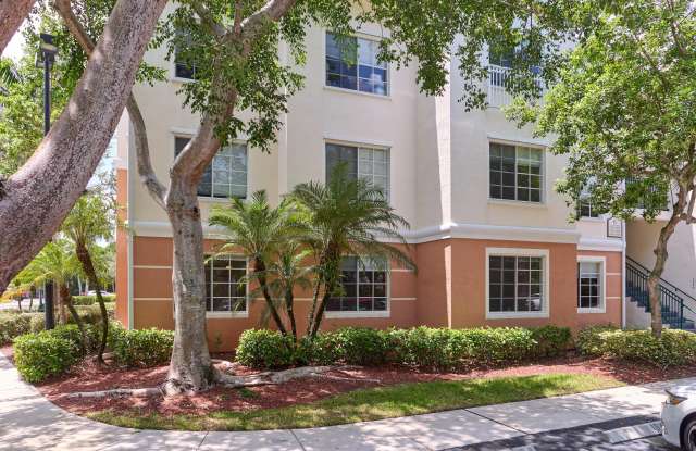 6101 Myrtlewood Circle W Gallery 2