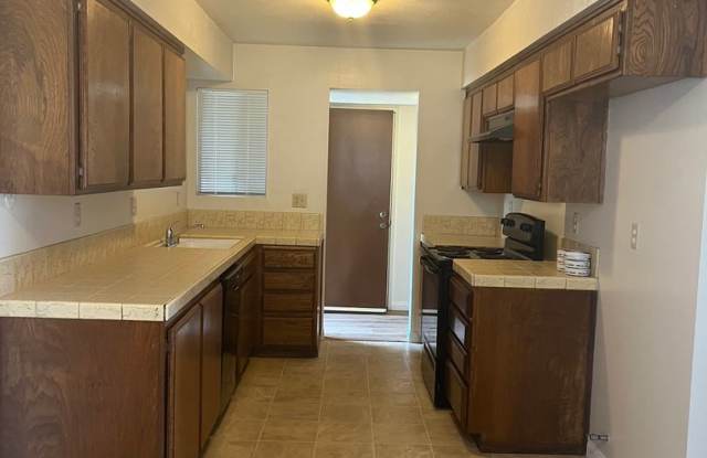 6709 Patton Way - House Gallery 3