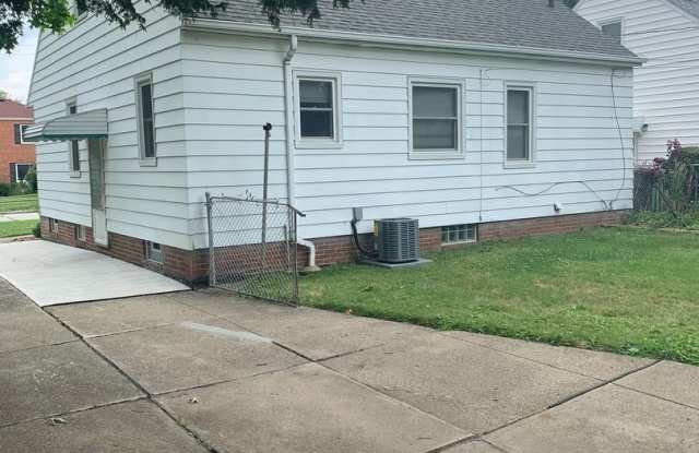 24250 Puritan Gallery 2