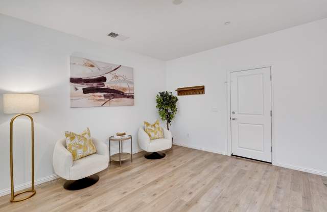 637 Toby Court Gallery 2