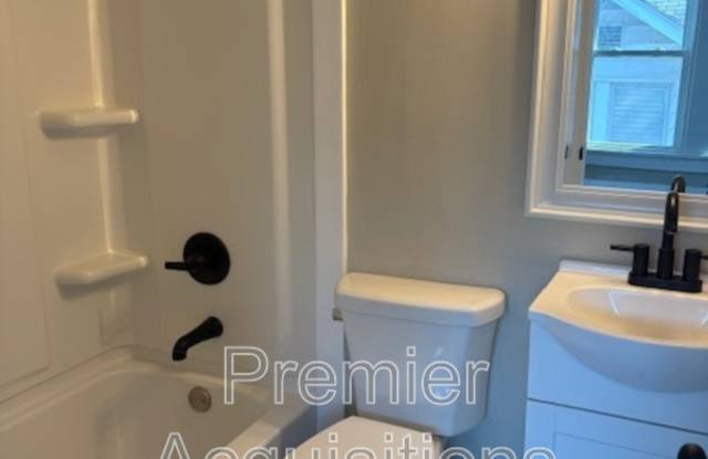 900 Washington Ave photos photos