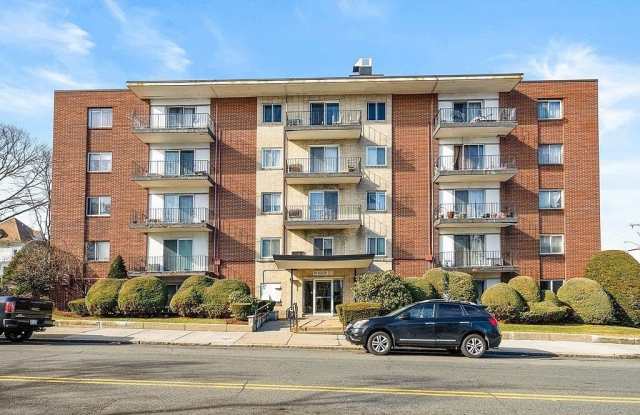 80 Main St unit: 26 photos photos