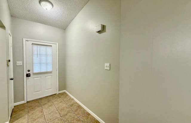 1602 Palm Leaf Dr Gallery 3