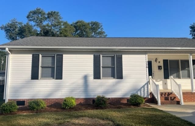 206 Richardson Street - 206 Richardson Street, Simpsonville, SC 29681