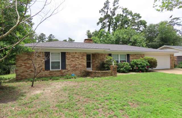 Cozy 3 Bedroom 2 Bathroom In Tyler!! photos photos