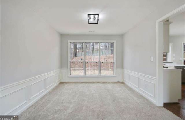 3644 Kentford Lane Gallery 3