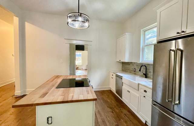 670 Grady Pl Sw photos photos