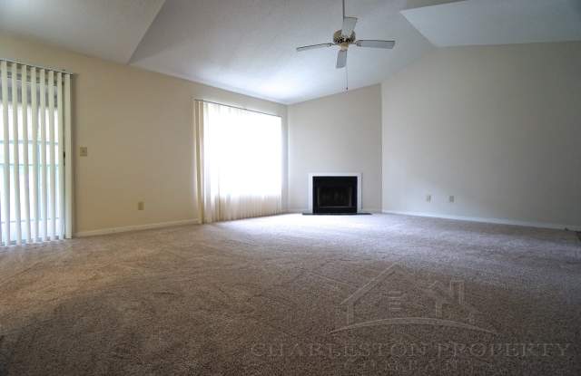 7955 Timbercreek Ln Apt F Gallery 3